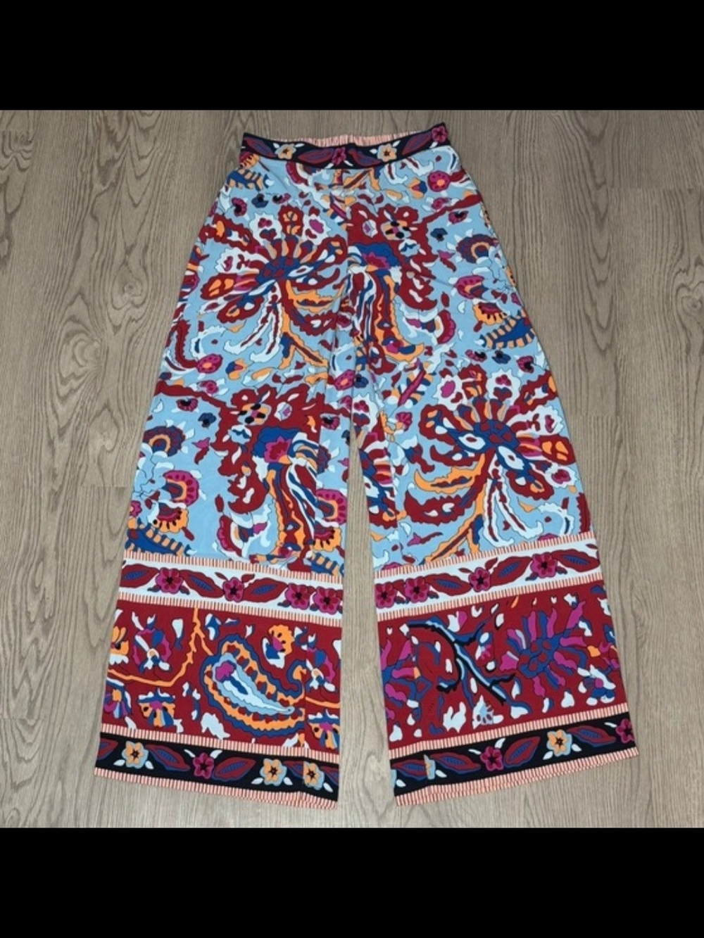 cupcakes & cashmere Multicolor Floral Wide-Leg Pants. Size S
